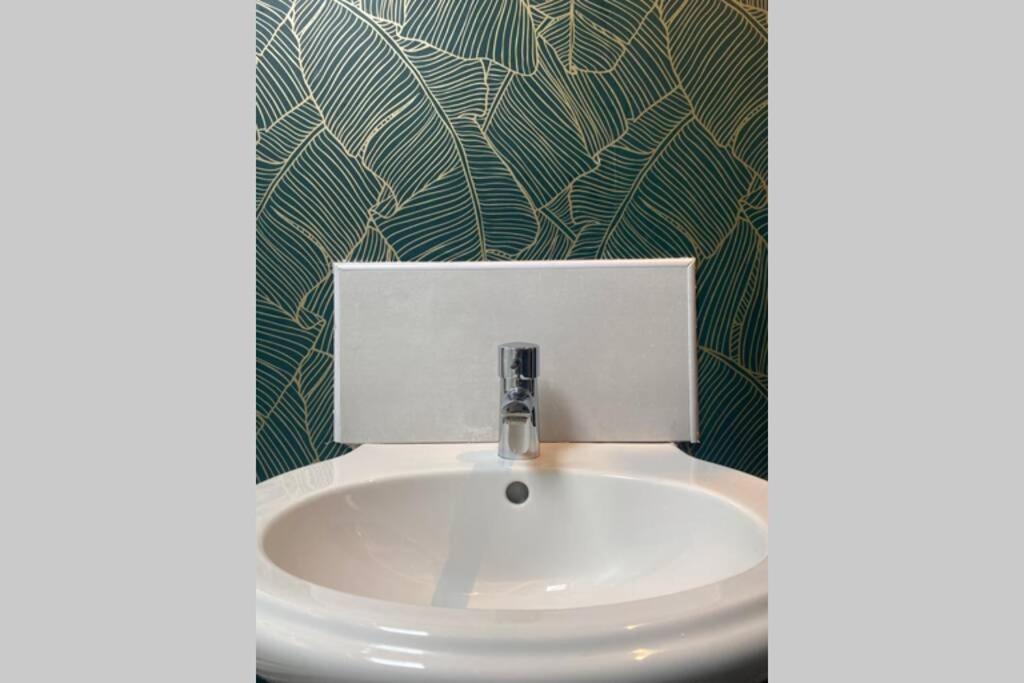 Upper 2 Bedroom Apartment In The Heart Of Jesmond ニューカッスル・アポン・タイン エクステリア 写真